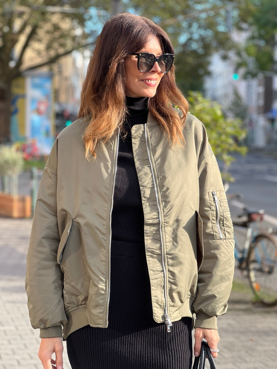 miss-goodlife-bomberjacke-no129-concept-store-duesseldorf