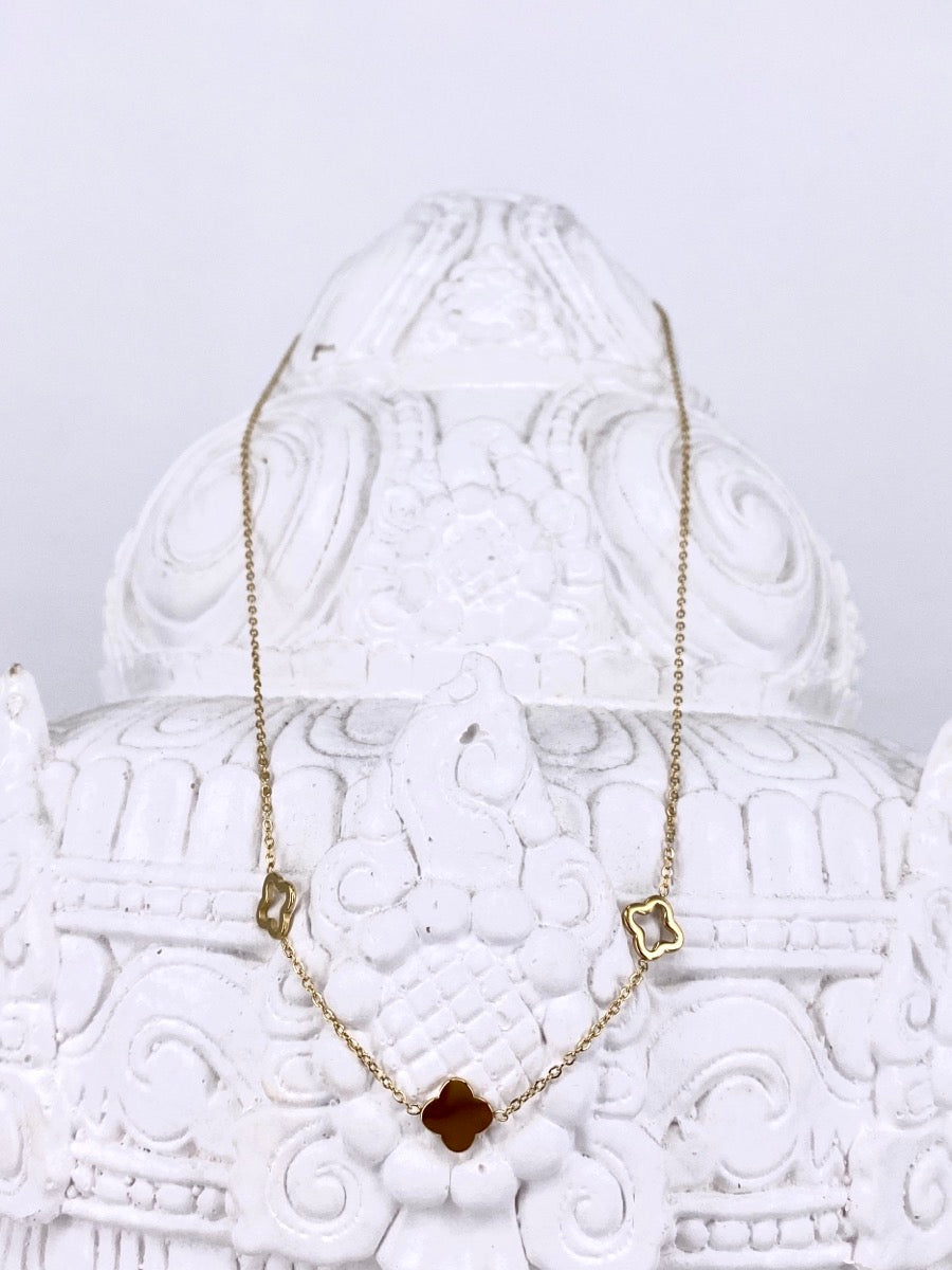 Kette Three Flowers by No129 concept store Düsseldorf
