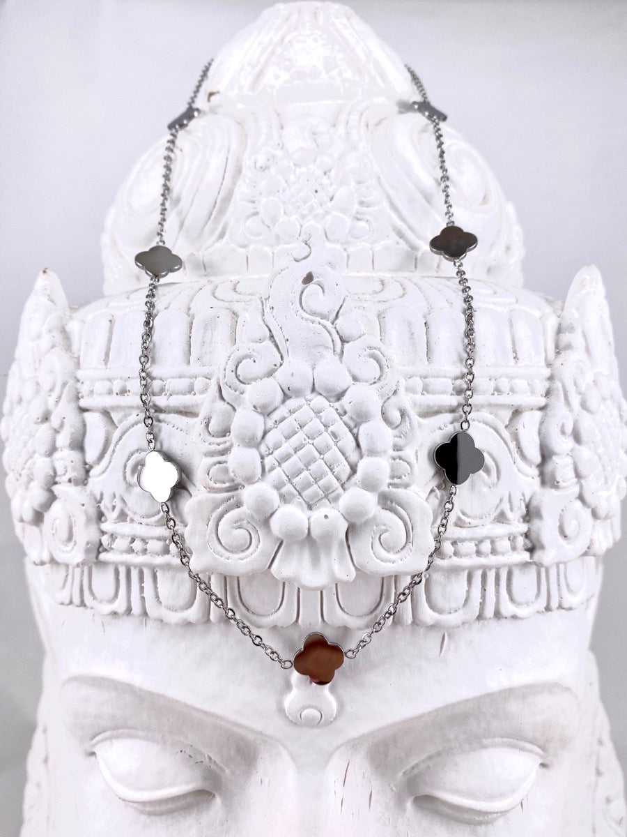 Kette Flower short by N°129