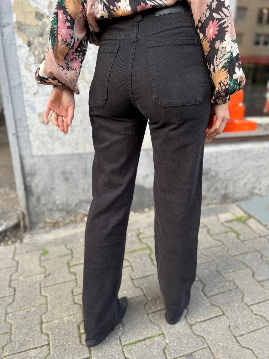 Jeans NOENNE Col by Sofie Schnoor No129 concept store Duesseldorf