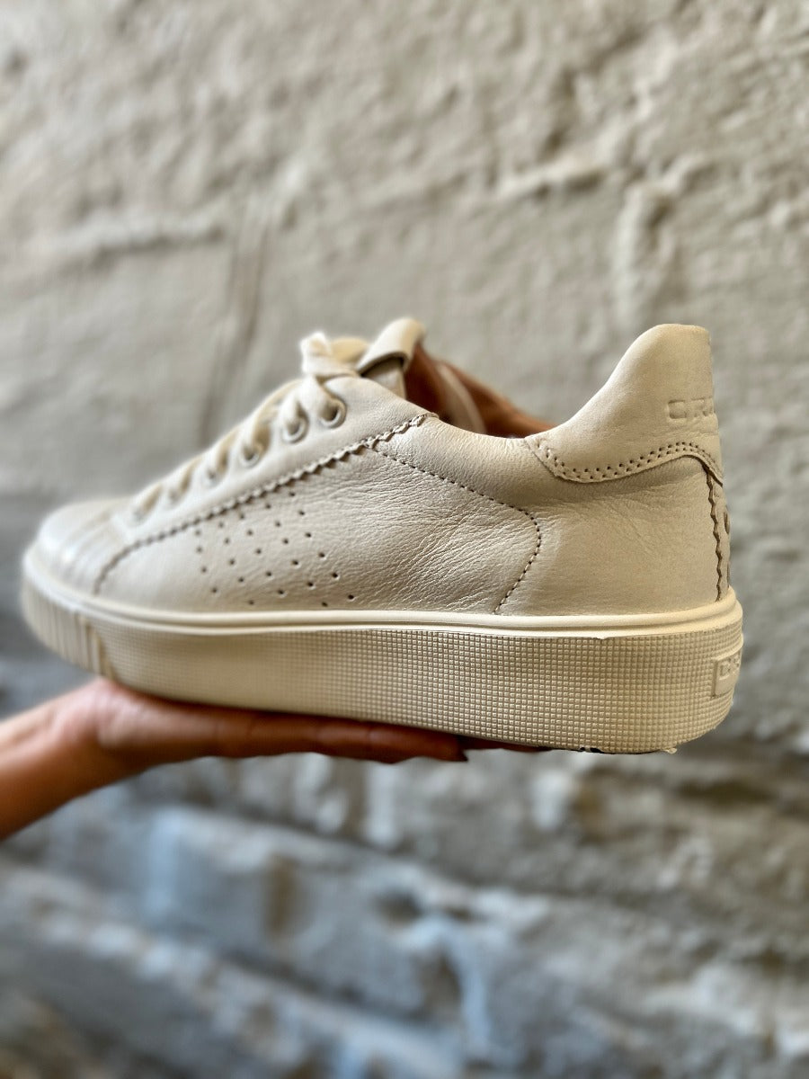Sneaker HARPER by DWRS. No 129 concept store Duesseldorf