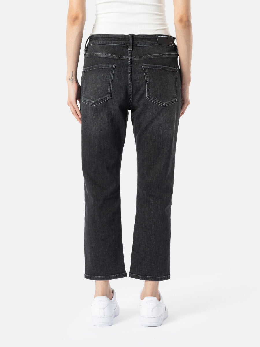 elias-rumelis-jeans-leona-no129-concept-store-duesseldorf