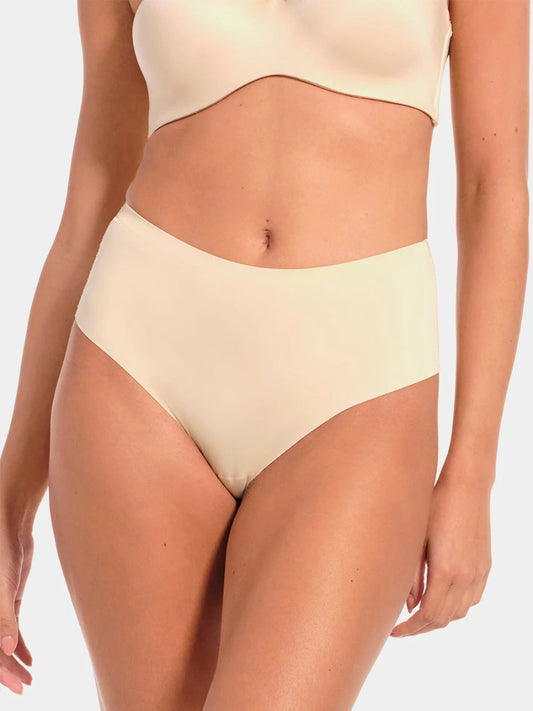 magic-invisible-high-thong-no129-concept-store-duesseldorf
