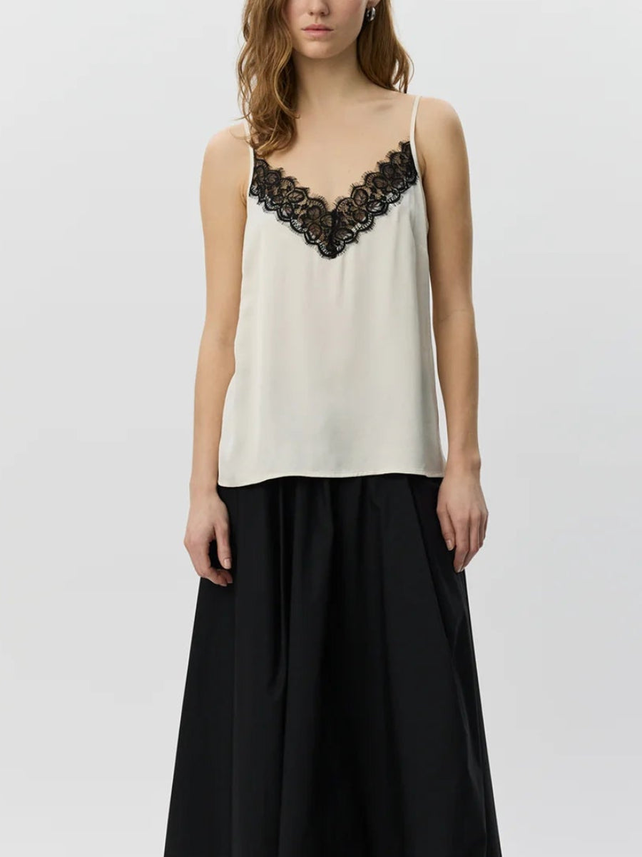 sofie-schnoor-top-aggiesw-no129-concept-store-duesseldorf