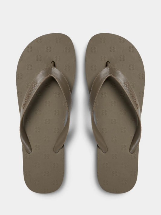 sofie-schnoor-flip-flops-no129-concept-store-duesseldorf
