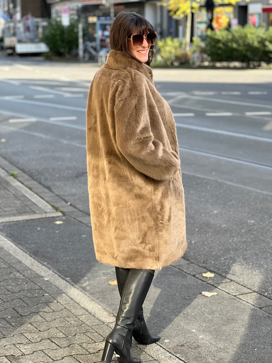 surkana-mantel-nipe-no129-concept-store-duesseldorf