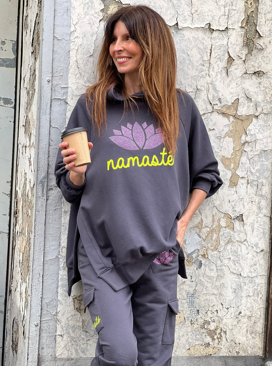 hoodie-namaste-strass-by-miss-goodlife-no129-concept-store-duesseldorf