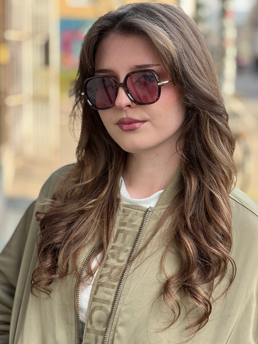 charly-therapy-sonnenbrille-cher-no129-concept-store-duesseldorf