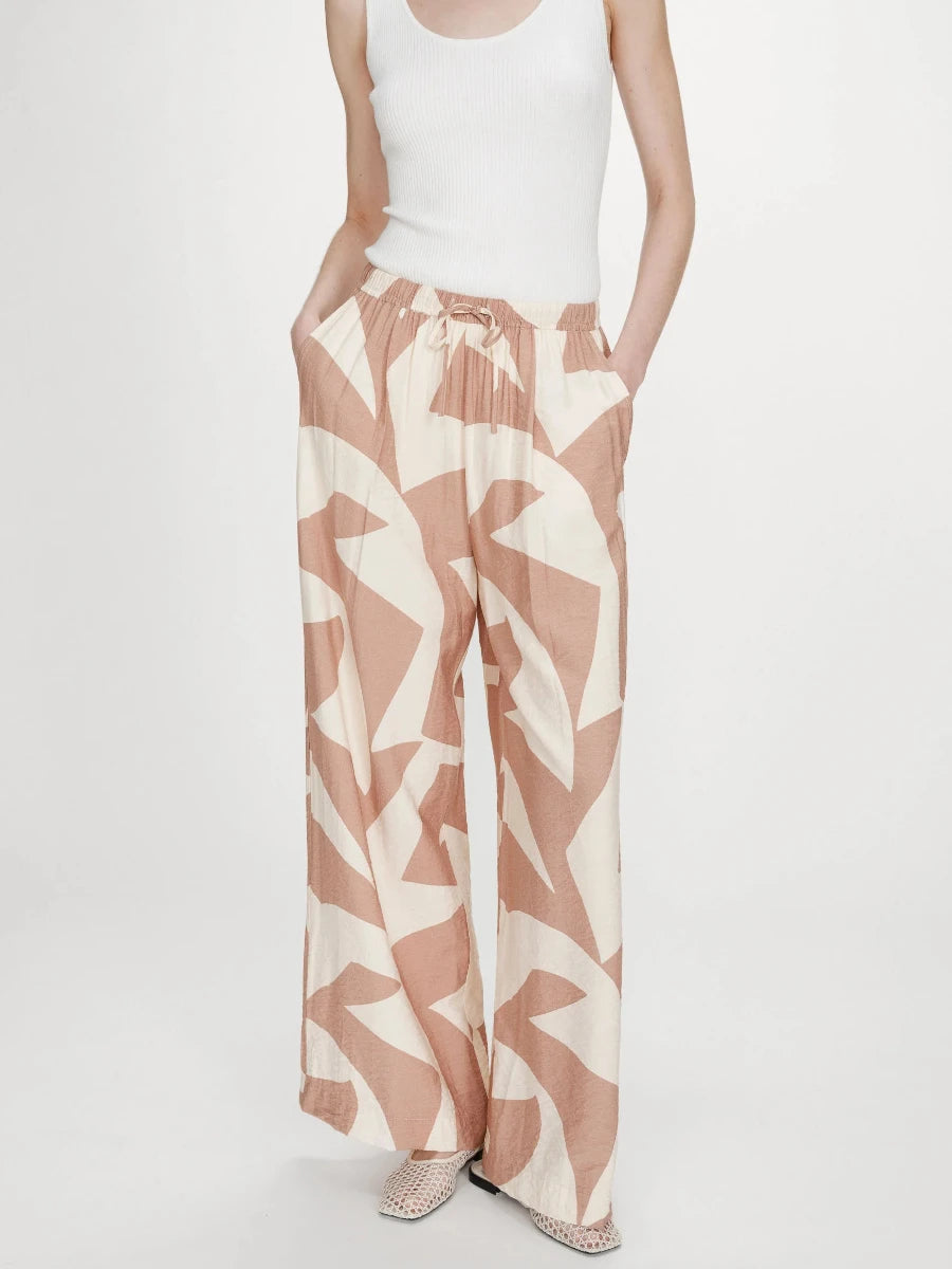 grace-mila-hose-veni-no129-concept-store-duesseldorf