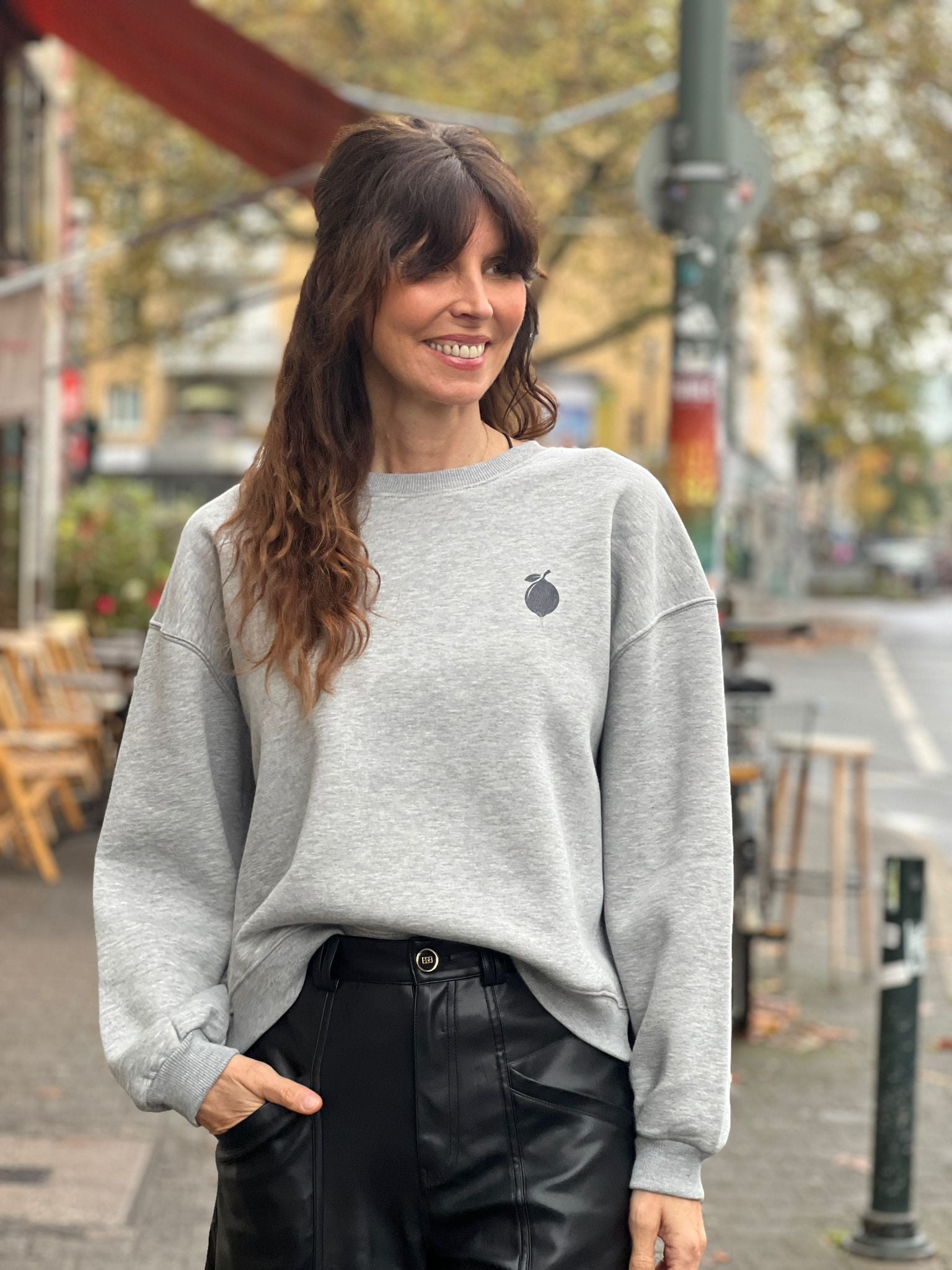 sofie-schnoor-sweater-less-perfect-no129-concept-store-duesseldorf