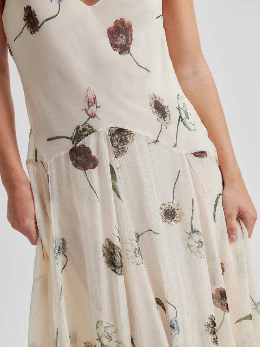 second-female-kleid-floral-strap-no129-concept-store-duesseldorf